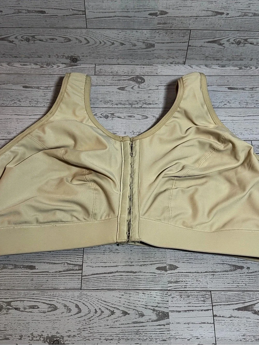 ENELL LITE Sports Bra NL101 Size 4 Ivory Front Hook Wire Free Full Coverage